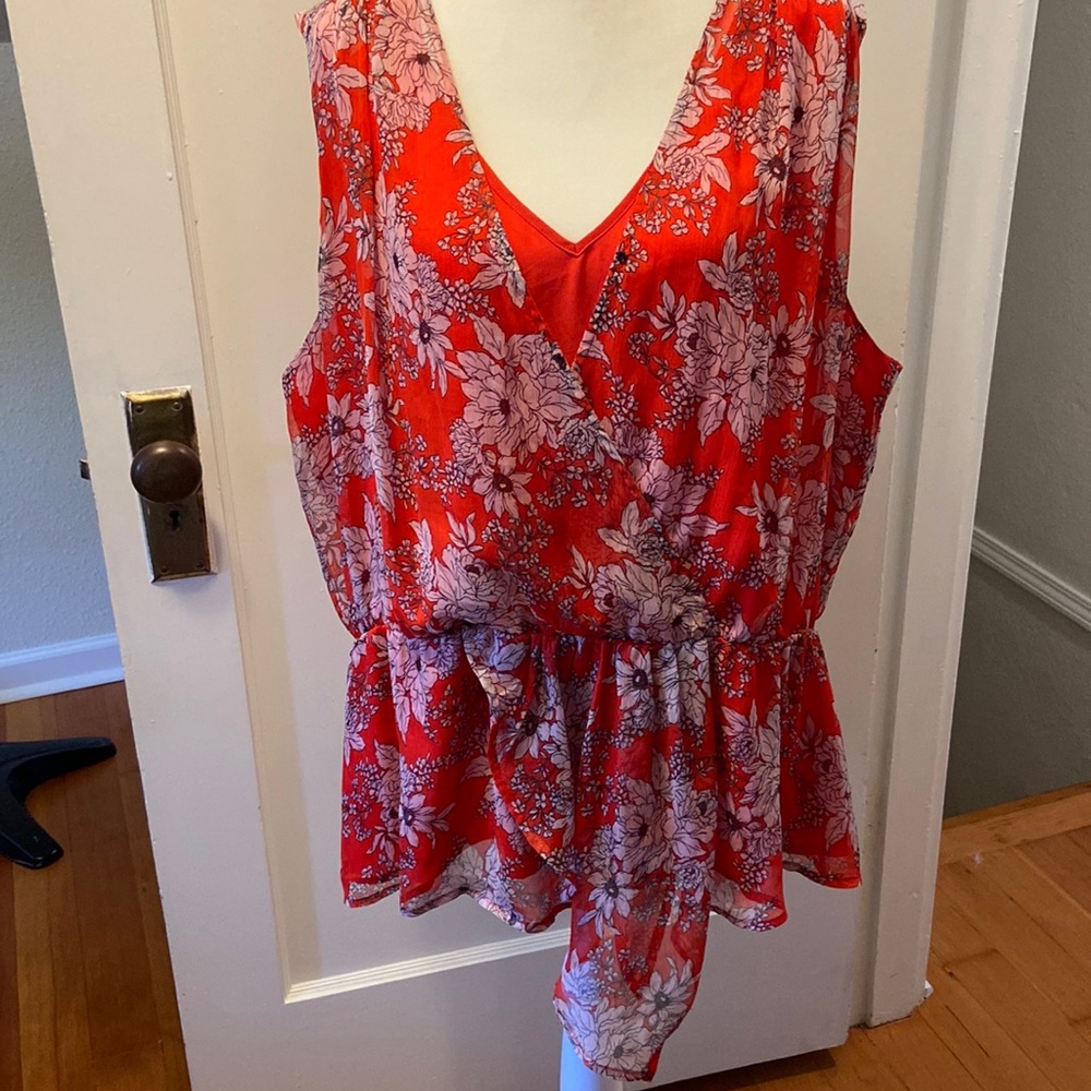 Vince Camuto sleeveless top
